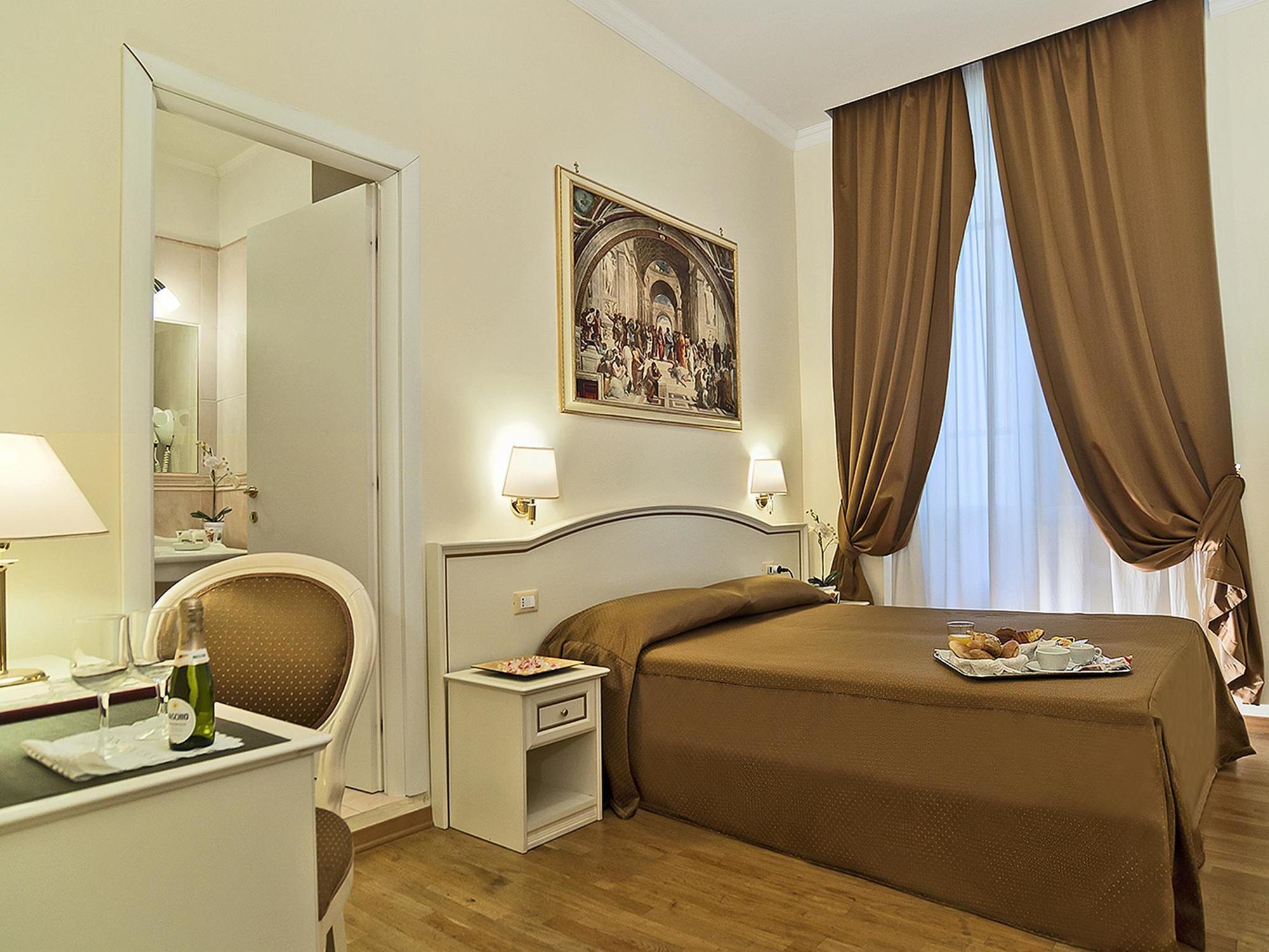 Bed and Breakfast Domus Via Veneto Рим Екстер'єр фото