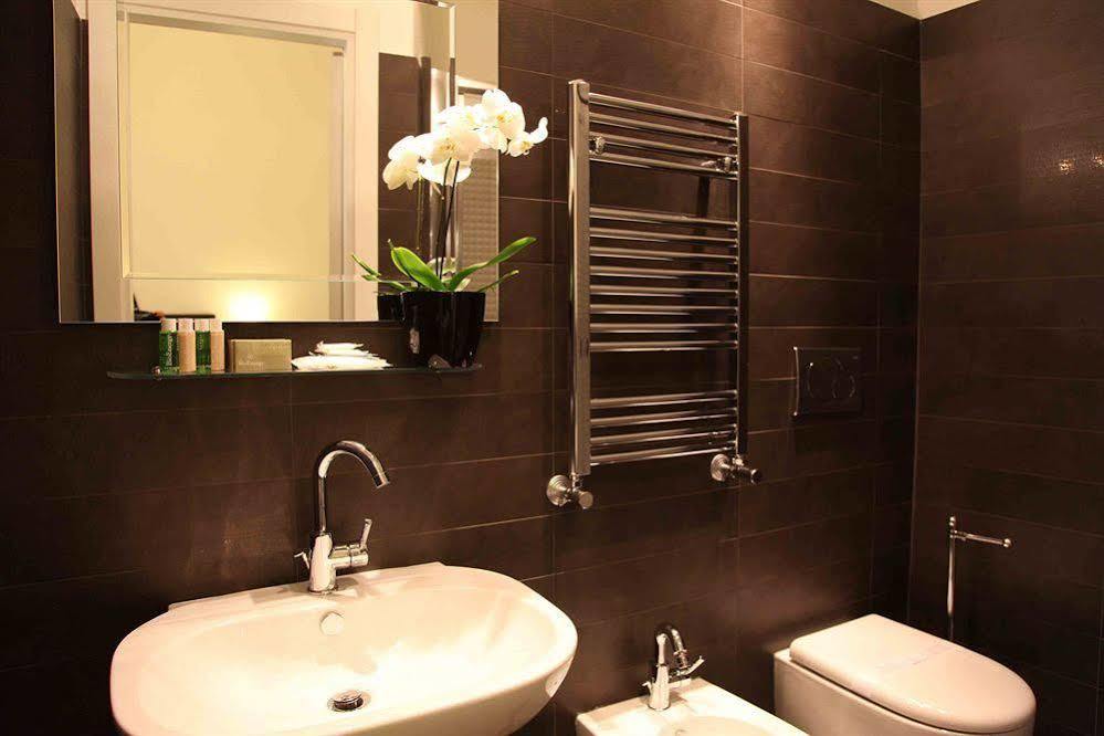 Bed and Breakfast Domus Via Veneto Рим Екстер'єр фото