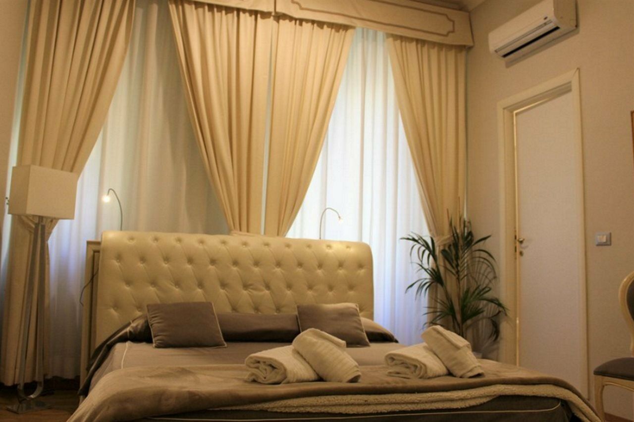 Bed and Breakfast Domus Via Veneto Рим Екстер'єр фото